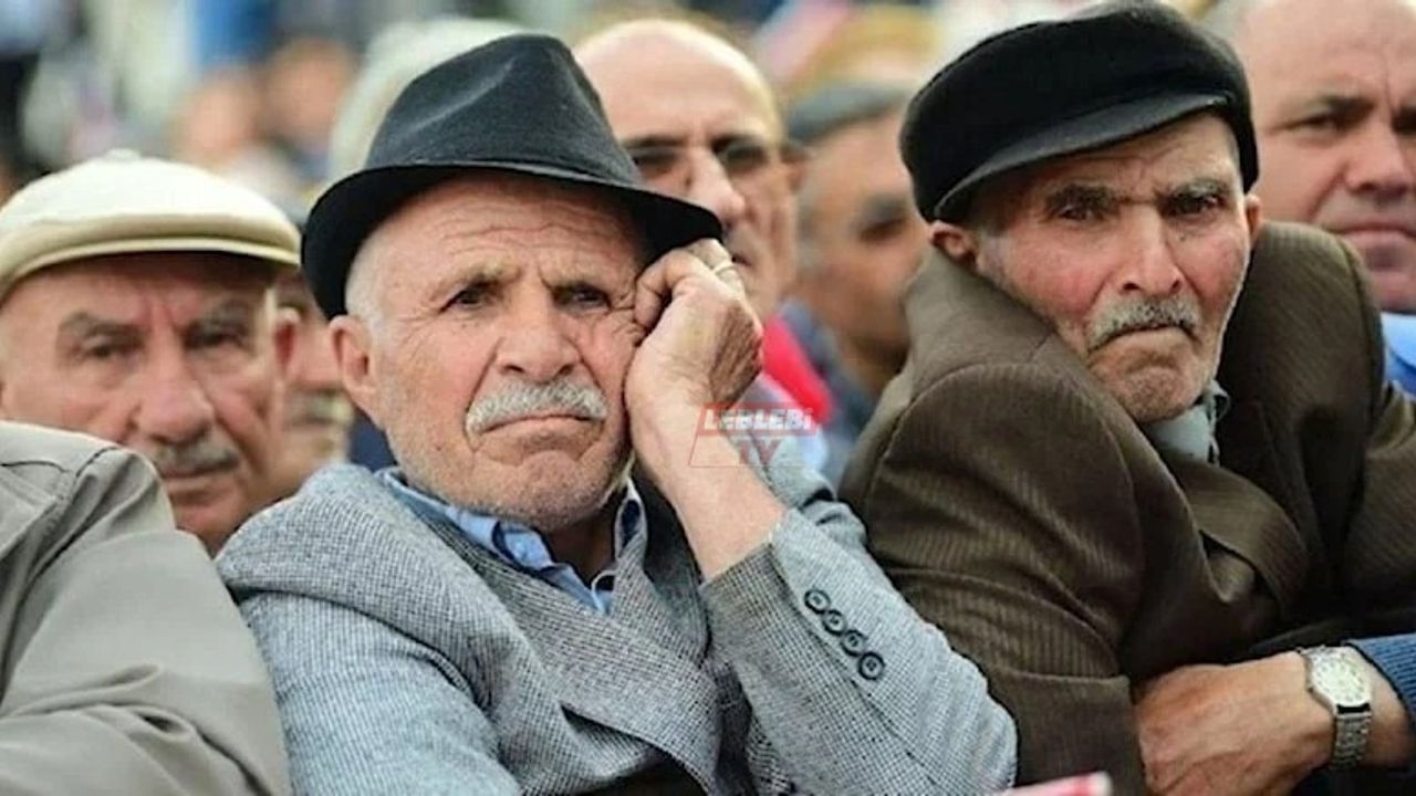 Emekliye Zam Teklifini AK Parti ve MHP Reddetti