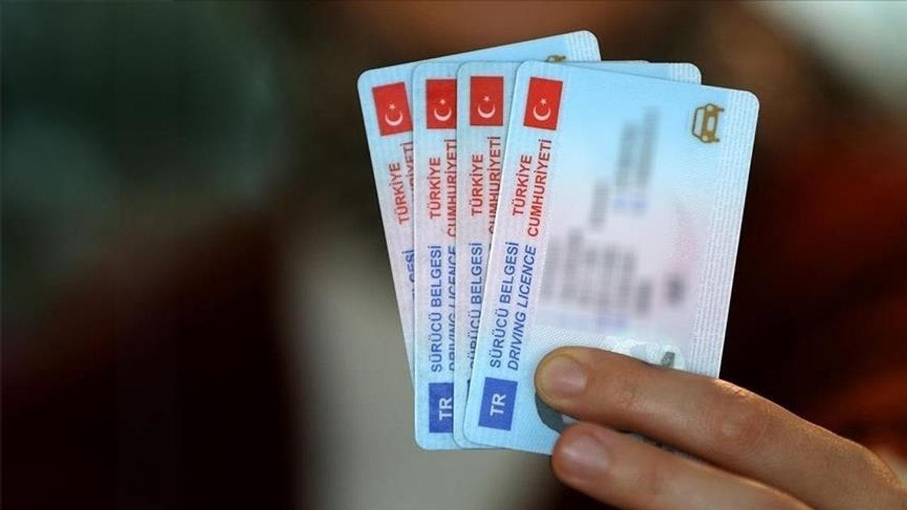 1,9 Milyon Eski Tip Ehliyetin İndirimli Yenilenebilmesi İçin Son Günler