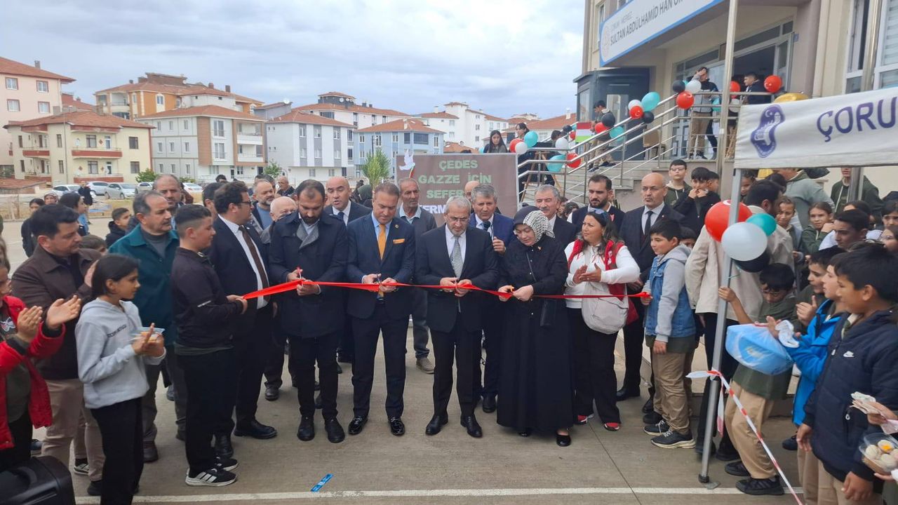 Bir Okul Bin Umut – Gazze Kermesi”nde Yürekler Tek Oldu