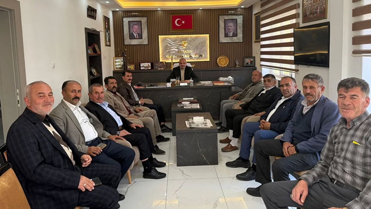 Alaca Muhtarlar Derneği’nden AK Parti İlçe Başkanlığına Ziyaret