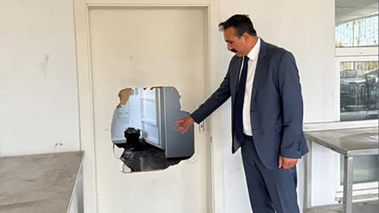 Vicdansızlar Sosyal Tesise Zarar Verdi