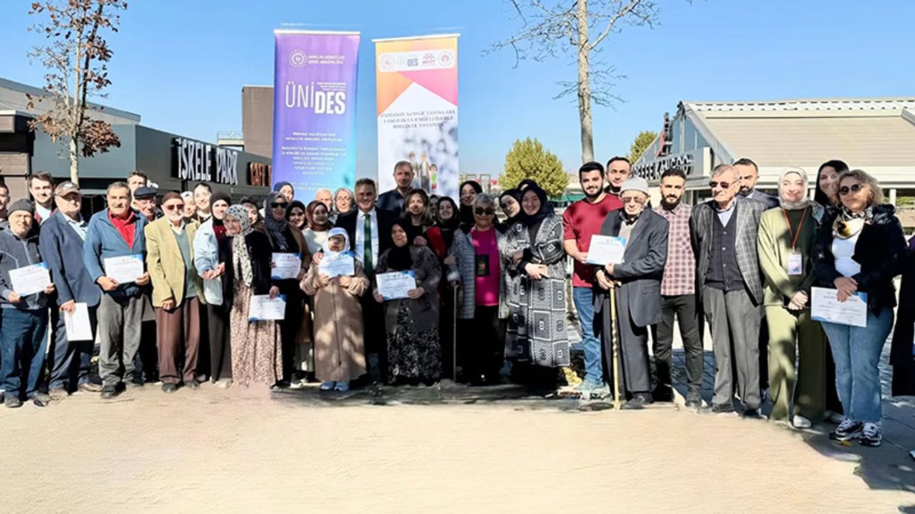 Gençler ve Yaşlılar Kahvaltıda Buluştu