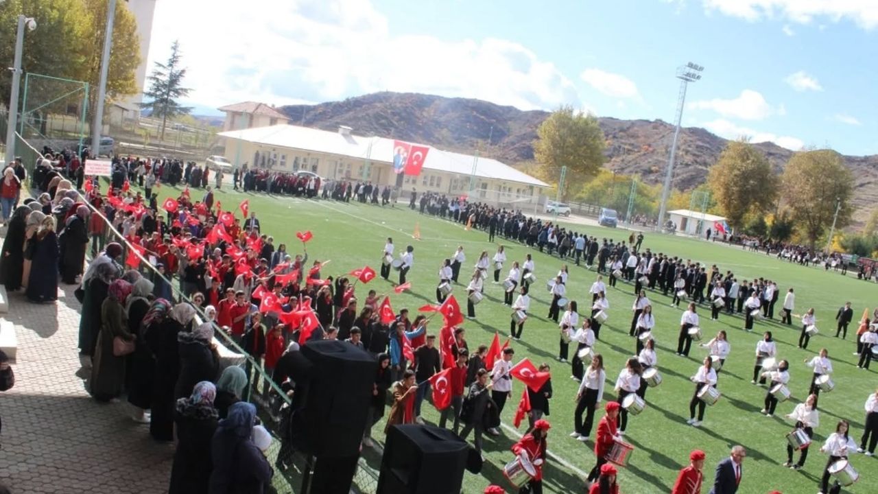 İskilip Cumhuriyet Bayramı’nı Coşkuyla Kutladı