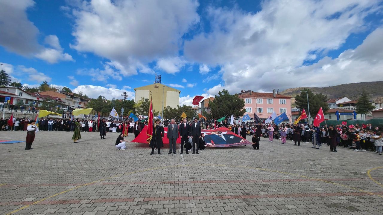 Bayat’ta Cumhuriyet Bayramı Gururu