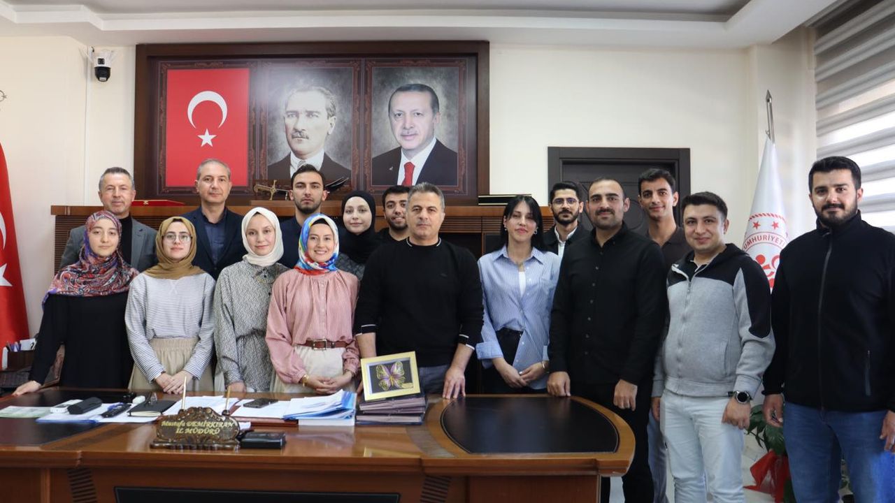 Makedonya’yı Gezen Gençler Demirkıran’ı Ziyaret Etti