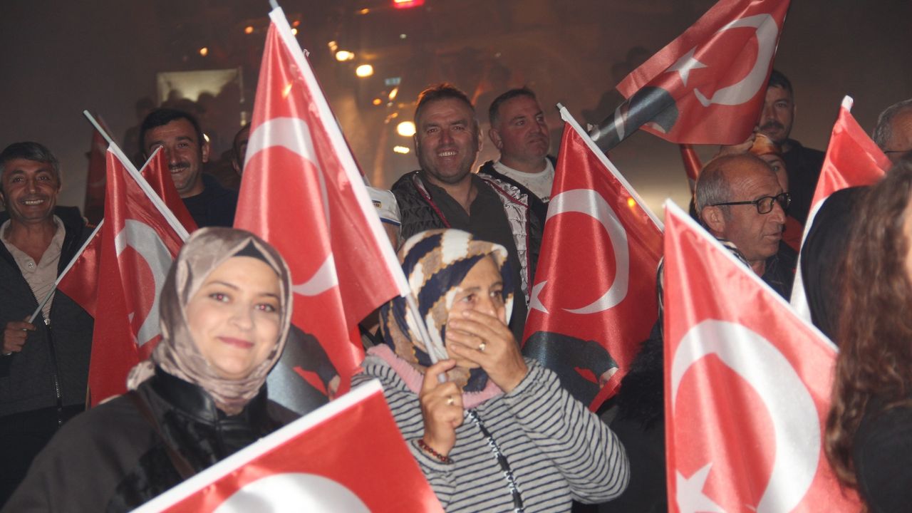 ATV’li Kortej, Oğuzlar Sokaklarını Şölene Çevirdi!