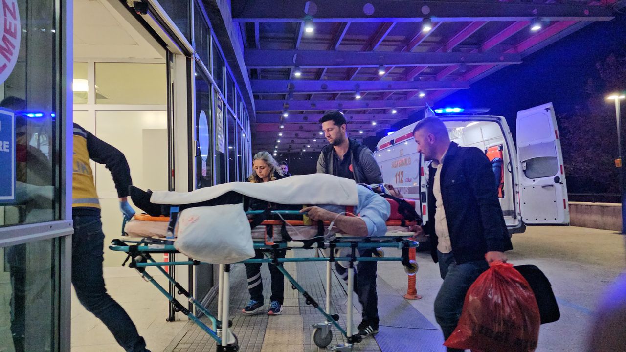 Belediye Başkanı Mecitözü Yolunda Kazada Yaralandı