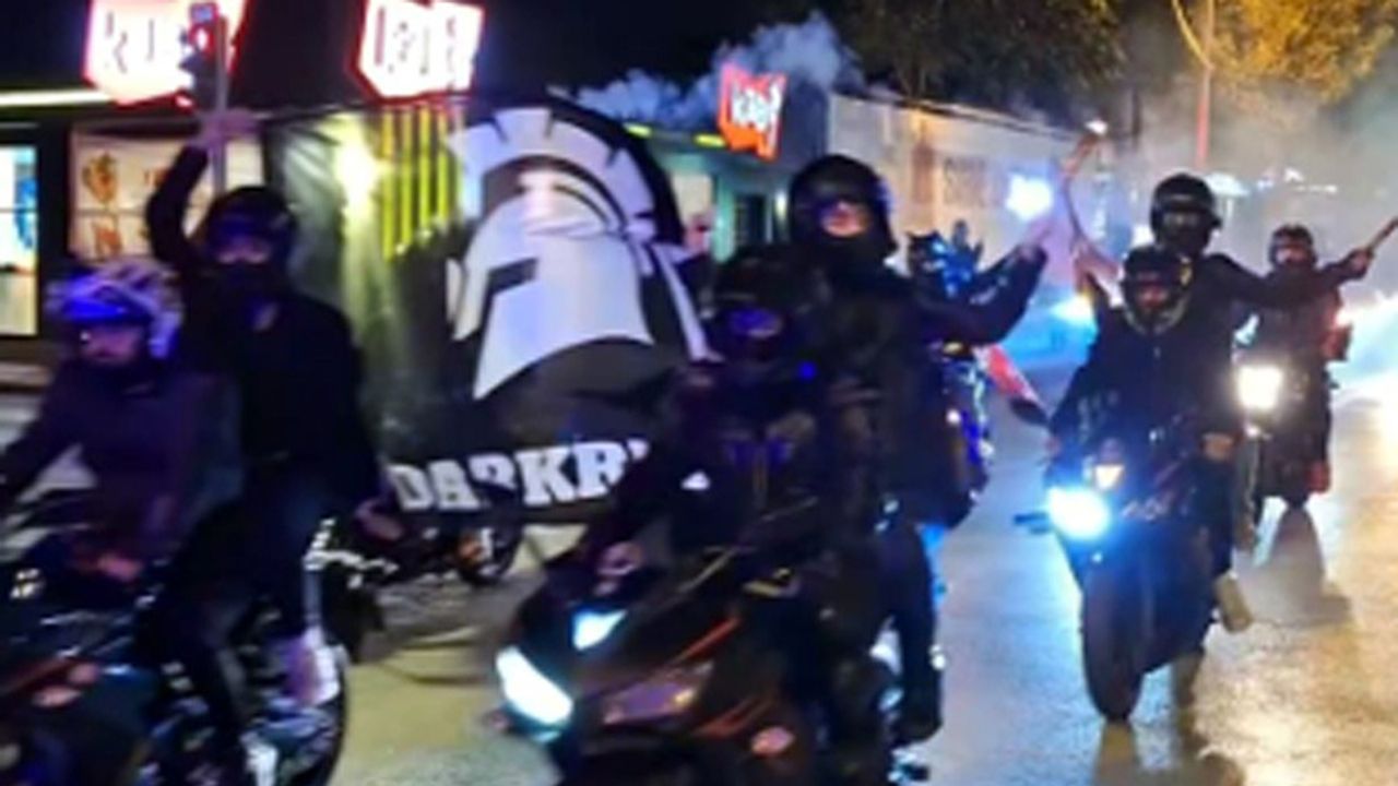 Motosiklet Tutkunlarından Cumhuriyet Korteji