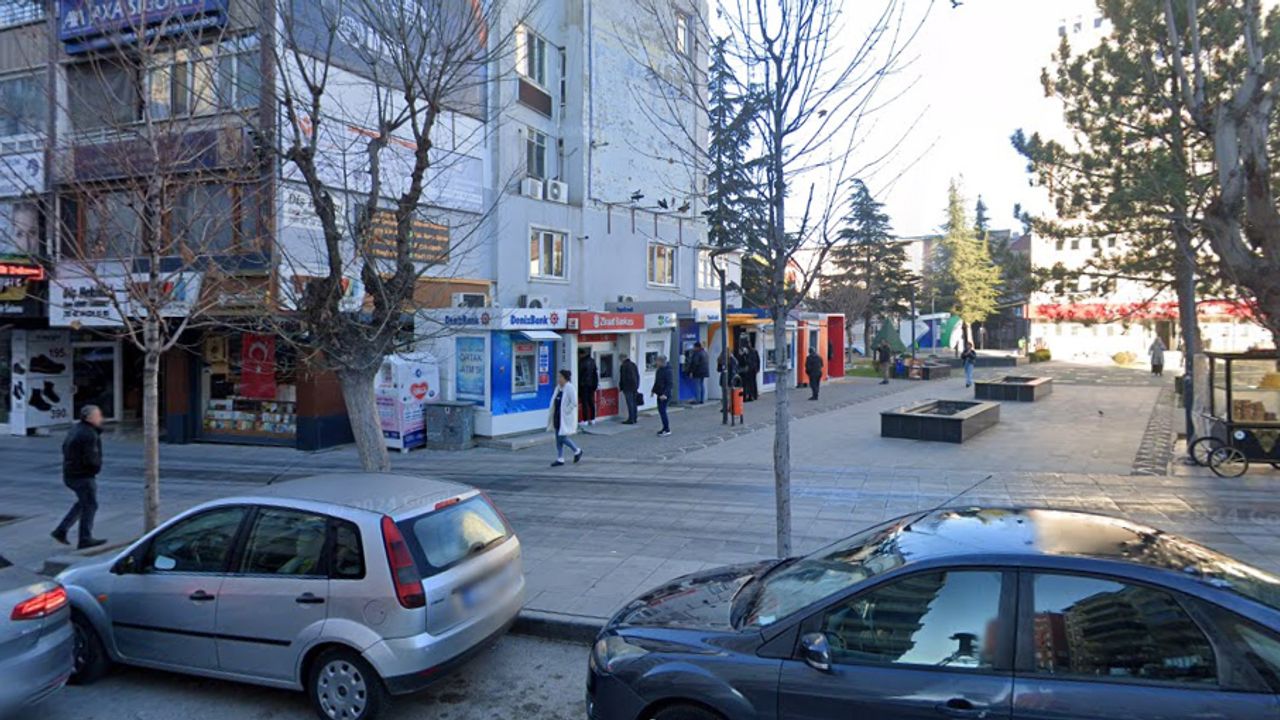 Jetlerin Sesine ATM’ler Ve Araç Alarmları Dayanamadı