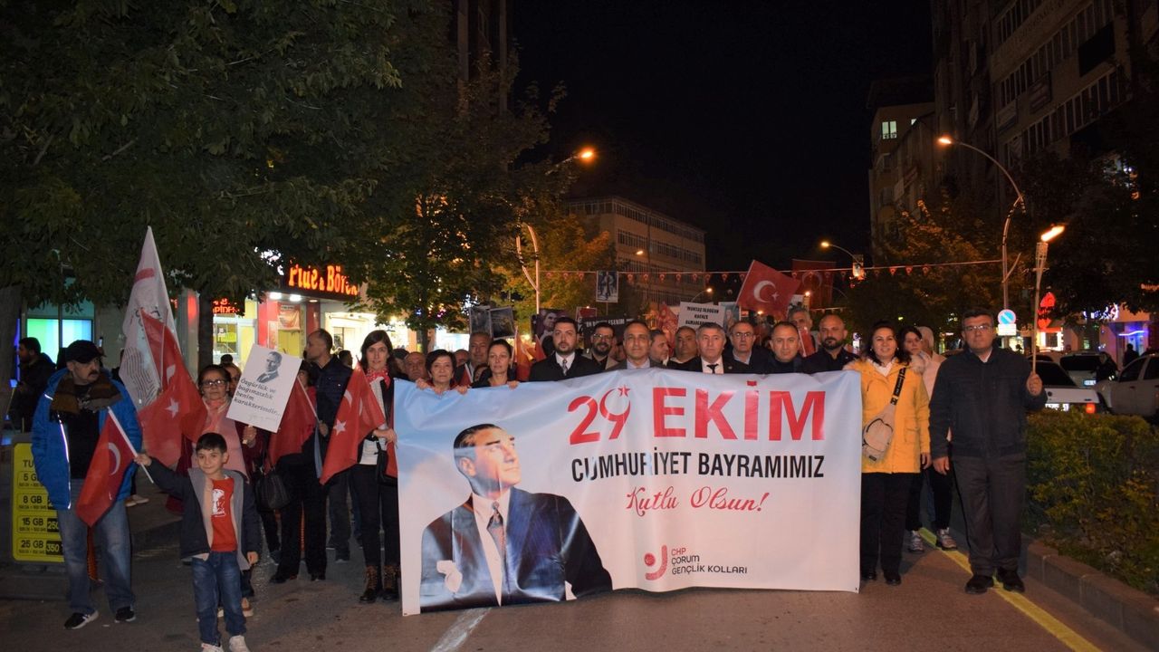 CHP, Cumhuriyet Yürüyüşü Ve Halk Konseri Düzenliyor