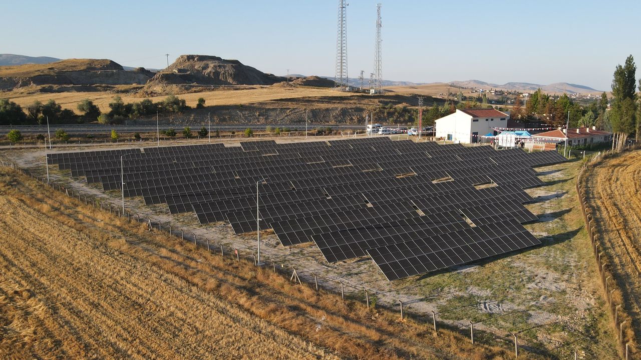 Çorum Belediyesinin İlk GES Yatırımı Törenle Açıldı