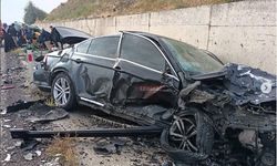 Başkanın Makam Arabası Kaza Yaptı!