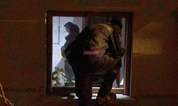Gaz Kaçağı Gece Yarısı Apartman Sakinlerini Sokağa Döktü