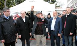 CHP Adayı Levent Çöphüseyinoğlu, Emeklilerin Eylemine Destek Verdi