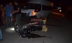 Minibüsle Motosiklet Çarpıştı, 3 Kişi Yaralandı