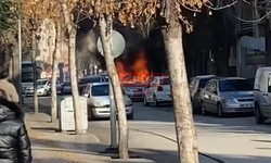 Daha Önce Bomba Düzeneği Kurmuştu, Bu Defa Ateşe Verdi