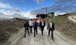 Başkan Dere TOKİ Şantiyesinde İnceleme Yaptı