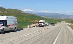 Lastiği Patlayan Otomobil Takla Attı: 4 Yaralı