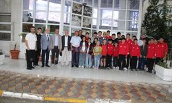 İskilip Kaymakamı Polat Güreşçilerle Bir Araya Geldi