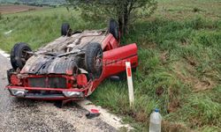 Takla Atan Otomobilde Aynı Aileden 4 Kişi Yaralandı