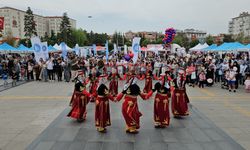 "Ailemiz, Geleceğimiz" Temalı "Aile Yılı" Festivali Beğeni Topladı