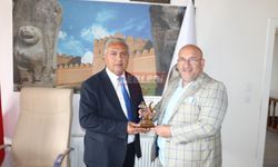 "Yılın İlçe Belediye Başkanı Boğazkale Belediye Başkanı Adem Özel"