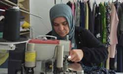 Terzilik Kursu İki Çocuk Annesine Gelir Kapısı Oldu
