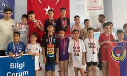 Alaca Cumhuriyet İlkokulu Yüzmede İsminden Söz Ettirdi