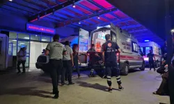 Akkent’te Dehşet! Komşular Arasında Bıçak ve Satırlar Konuştu: 3 Yaralı