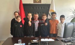 Cumhuriyet YİBO Öğrencileri, Başkan Hamit Dereli'yi Ziyaret Etti