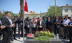 Şehit Öğretmen Şenay Aybüke Yalçın, Vefatının 8. Yılında Çorum'daki Kabri Başında Anıldı