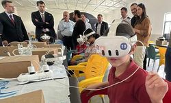 İlkokul Öğrencileri Sanal Gerçeklik Gözlüğü Deneyimi Yaşadı