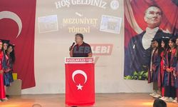 Başkan Cebeci Öğrencilerin Mezuniyet Sevincine Ortak Oldu