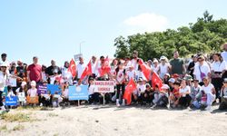 Öğrenciler 2 Kilometrelik Doğa Yürüyüşü Yaptı