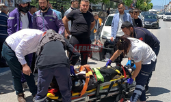 Adres Sormak İsteyen Motokurye’ye Araç Çarptı: 1 Kişi Yaralandı