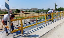 Sungurlu Belediyesi Köprü Üzerine Yaya Yolu Yaptı