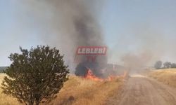 Onlarca Dönüm Ekili Tarla Alev Alev Yandı