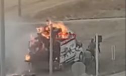 Balya Yüklü Kamyonet Alev Topuna Döndü