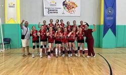 Analig Voleybol Müsabakalarında Tarihi Başarı