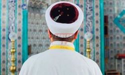 Diyanet Dar ve Kısa Giyen Kadınları Hedef Aldı