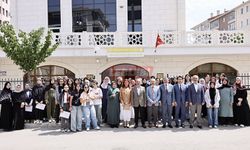 Vali Çalgan, Zarafet Okulu'nun Mezuniyet Törenine Katıldı