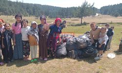 Büyüklerin Kirlettiğini Çocuklar Temizledi