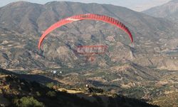 Paraşüt Festivali Renkli Görüntülerle Başladı