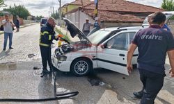 Otomobil Trafikte Alevlere Teslim Oldu