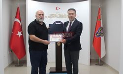Emekli Olan Polisi Müdür Pehlivan Ödüllendirerek Uğurladı
