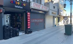 Elektrikler Kesilince Esnaf İş Yerine Giremedi