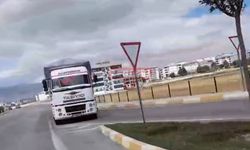 Bu Yolda Mı Gariplik Var? Yoksa Sürücüler Mi Şaşırıyor?
