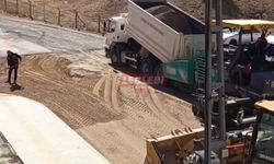 Mahalleliden Başkan Aşgın’a Asfalt Teşekkürü
