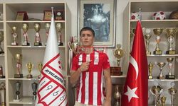 Osmancıklı Futbolcu Abdülkadir Çelik Profesyonelliğe Adım Attı