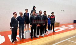 Küçükler Masa Tenisinde Kupalar Verildi